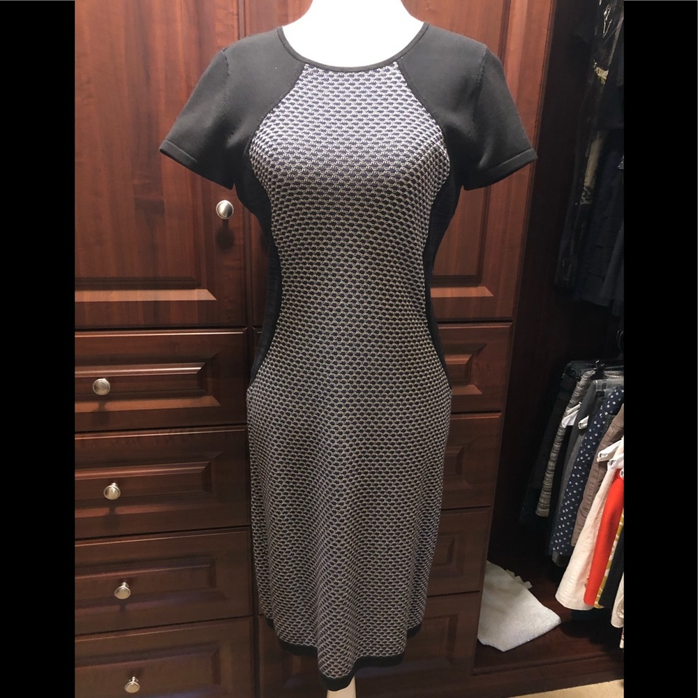 Short sleeve AT sweater dress